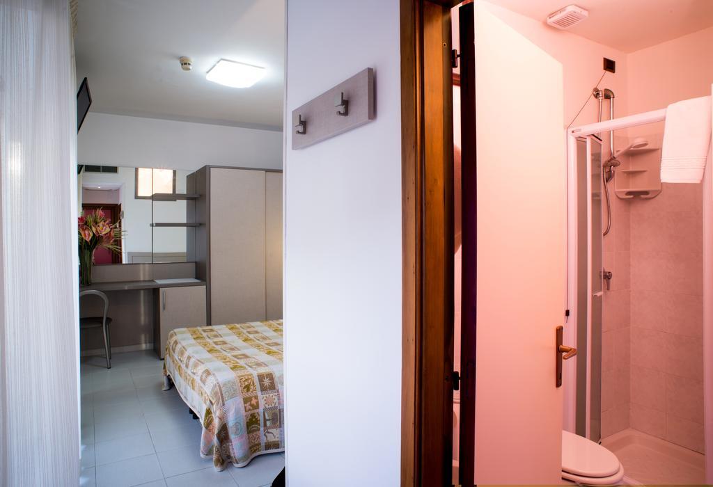 Hotel Clipper Giulianova Exterior foto